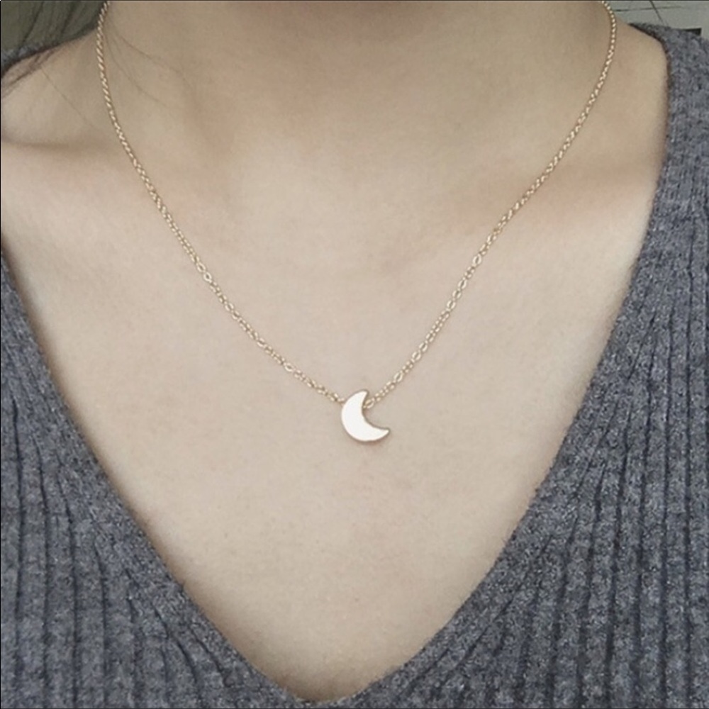 NEW Silver Moon Pendent Necklace